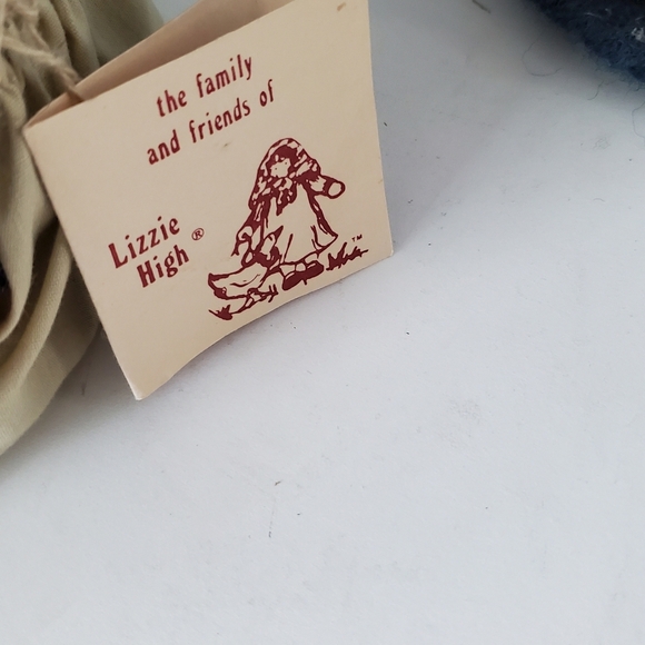 Lizzie High Handmade Wood Doll Figurine 1989 - Picture 7 of 7